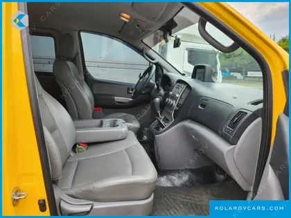 HYUNDAI STAREX 12-SEATER WAGON