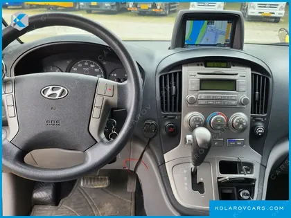 HYUNDAI STAREX 12-SEATER WAGON