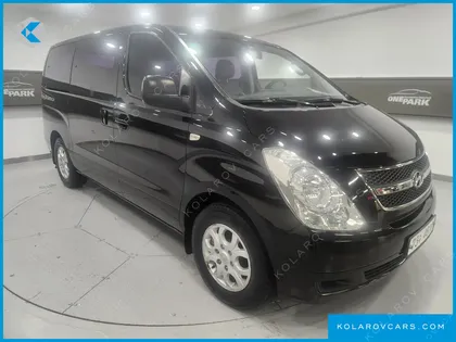 HYUNDAI STAREX 12-SEATER WAGON
