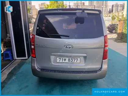 HYUNDAI STAREX 12-SEATER WAGON