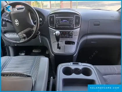 HYUNDAI STAREX 12-SEATER WAGON