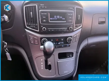 HYUNDAI STAREX 12-SEATER WAGON