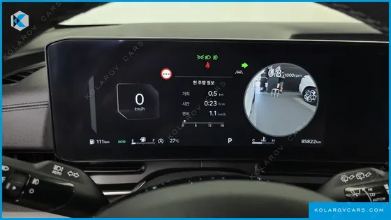 KIA CARNIVAL DIESEL 7-SEATER OUTDOOR