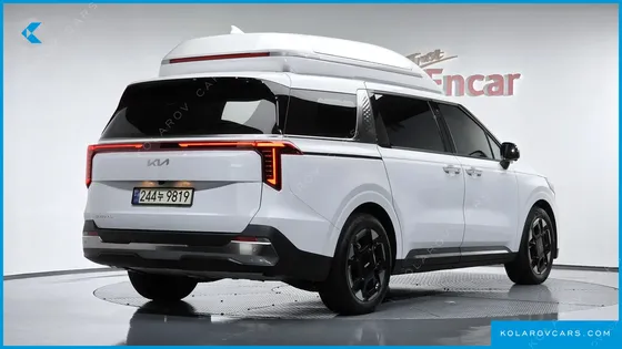 KIA CARNIVAL DIESEL 9-SEATER SIGNATURE