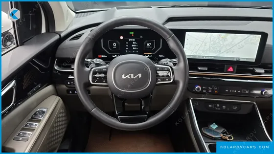 KIA CARNIVAL DIESEL 9-SEATER SIGNATURE