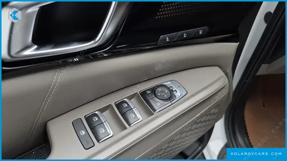 KIA CARNIVAL DIESEL 9-SEATER SIGNATURE