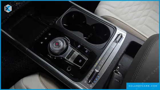 KIA CARNIVAL HEV 9-SEATER HI-LIMOUSINE (SPECIAL VEHICLE)