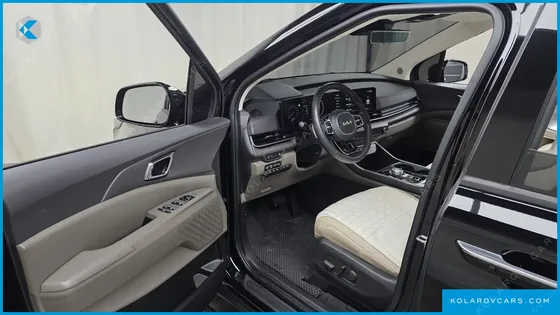 KIA CARNIVAL HEV 9-SEATER HI-LIMOUSINE (SPECIAL VEHICLE)