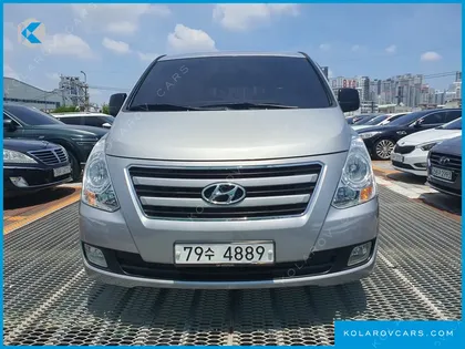 HYUNDAI STAREX 11-SEATER WAGON