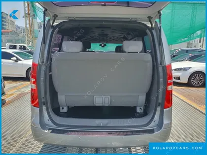 HYUNDAI STAREX 11-SEATER WAGON