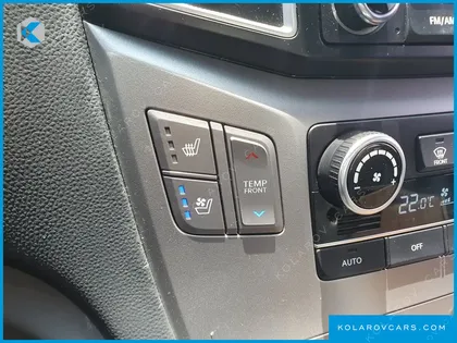 HYUNDAI STAREX 11-SEATER WAGON