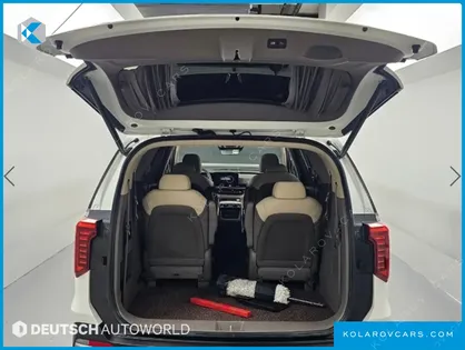 KIA CARNIVAL HEV 9-SEATER HI-LIMOUSINE