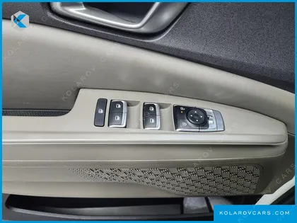 KIA CARNIVAL DIESEL 9-SEATER PRESTIGE