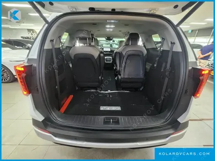 KIA CARNIVAL DIESEL 9-SEATER PRESTIGE