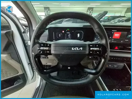 KIA CARNIVAL HEV 9 SEATER PRESTIGE