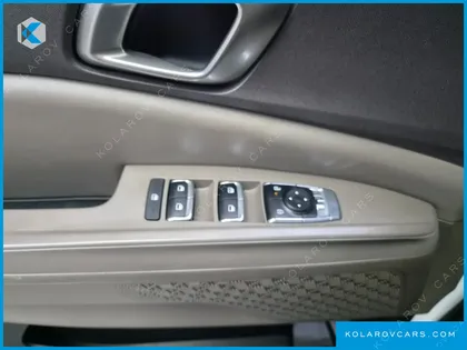 KIA CARNIVAL HEV 9 SEATER PRESTIGE