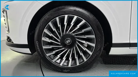 HYUNDAI GRANDEUR CALLIGRAPHY