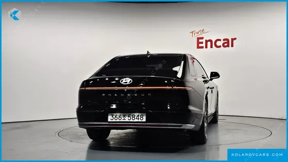 HYUNDAI GRANDEUR PREMIUM