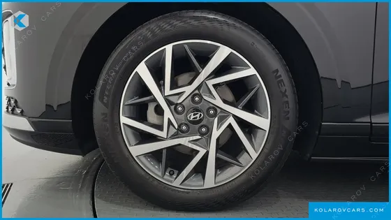 HYUNDAI GRANDEUR PREMIUM