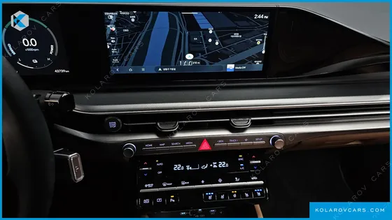 HYUNDAI GRANDEUR PREMIUM