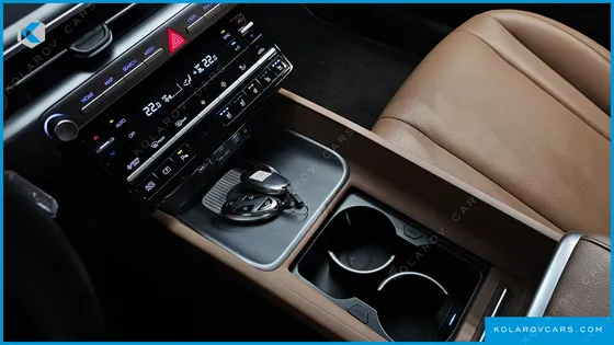 HYUNDAI GRANDEUR PREMIUM