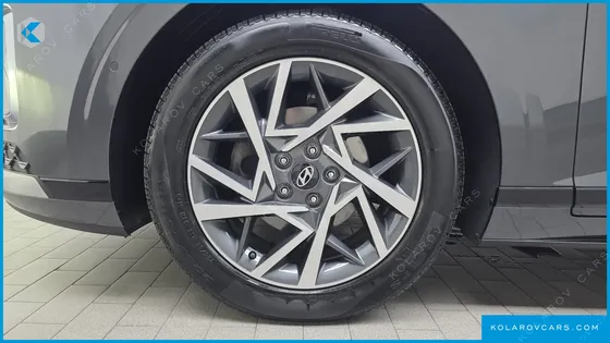 HYUNDAI GRANDEUR PREMIUM