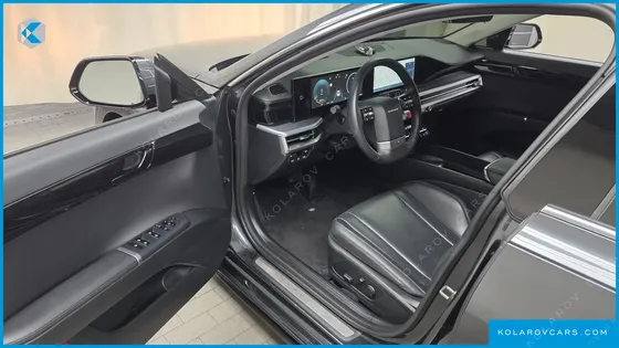 HYUNDAI GRANDEUR PREMIUM