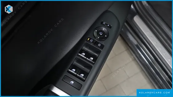HYUNDAI GRANDEUR PREMIUM