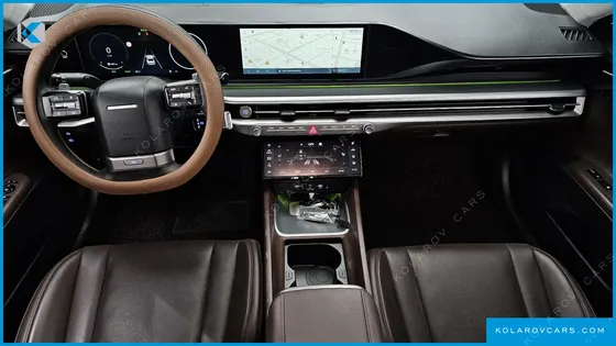 HYUNDAI GRANDEUR PREMIUM