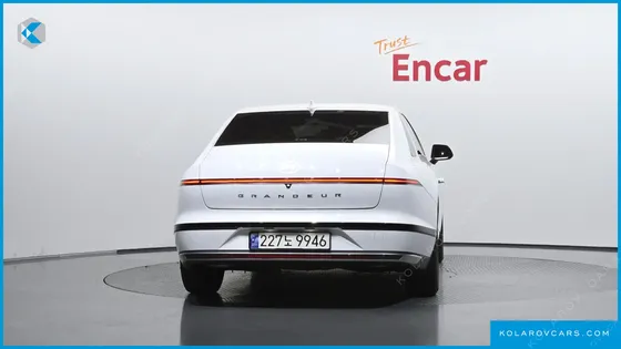 HYUNDAI GRANDEUR PREMIUM