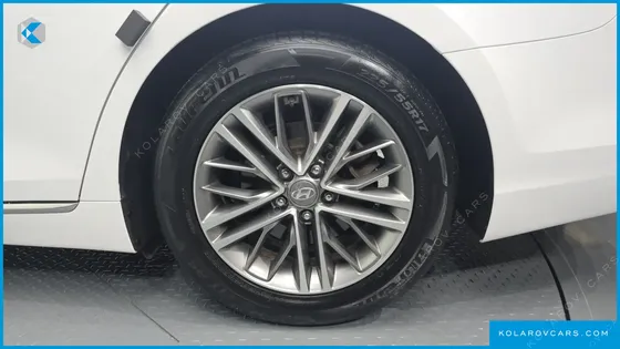 HYUNDAI GRANDEUR 2.4 PREMIUM