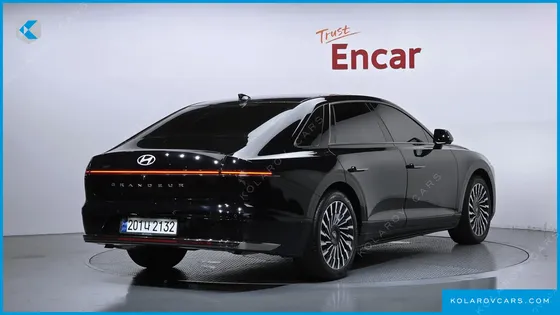 HYUNDAI GRANDEUR CALLIGRAPHY