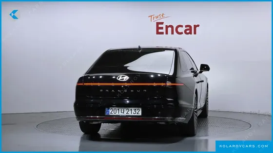 HYUNDAI GRANDEUR CALLIGRAPHY