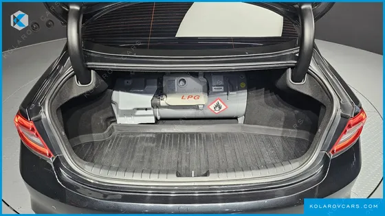 HYUNDAI GRANDEUR 3.0 LPI EXCLUSIVE (RENTAL CAR)