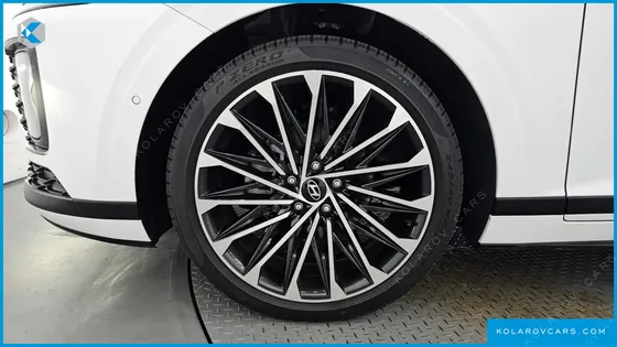 HYUNDAI GRANDEUR CALLIGRAPHY