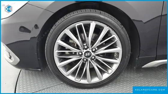HYUNDAI GRANDEUR 2.2 DIESEL PREMIUM