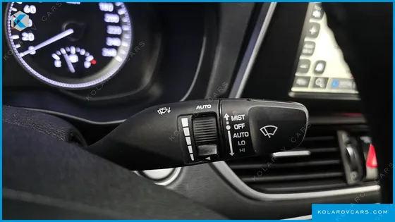 HYUNDAI GRANDEUR 3.0 LPI EXCLUSIVE (RENTAL CAR)