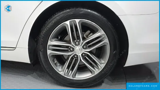 HYUNDAI GRANDEUR 3.0 LPI MODERN (RENTAL CAR)