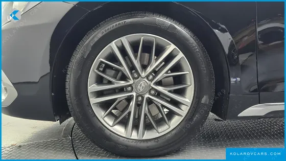 HYUNDAI GRANDEUR 2.4 PREMIUM