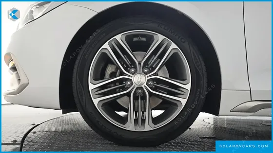 HYUNDAI GRANDEUR 2.4 PREMIUM