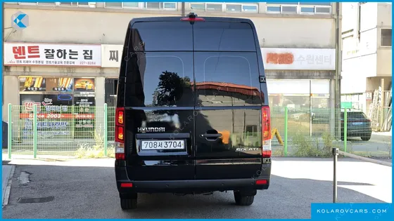 HYUNDAI SOLATI 16-SEATER