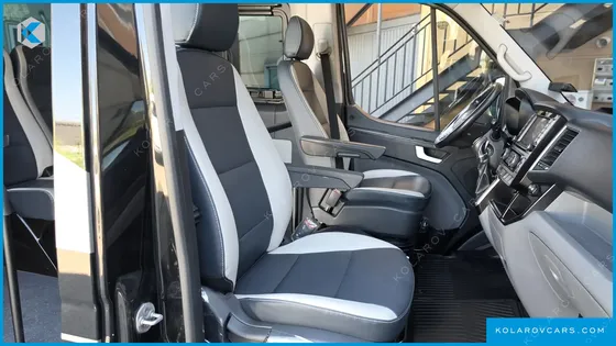 HYUNDAI SOLATI 16-SEATER