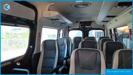 HYUNDAI SOLATI 16-SEATER