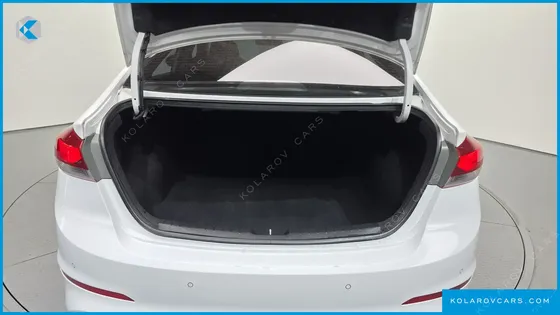 HYUNDAI ELANTRA (AVANTE) 1.6 GDI VALUE PLUS