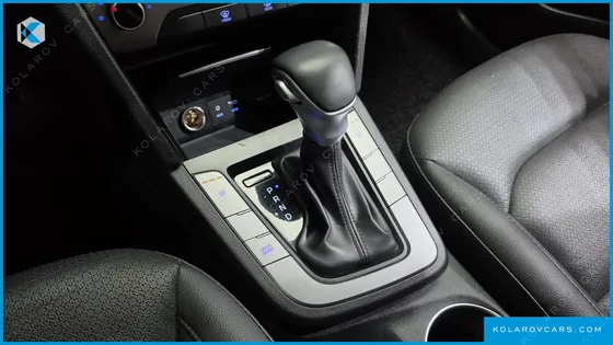 HYUNDAI ELANTRA (AVANTE) 1.6 GDI VALUE PLUS