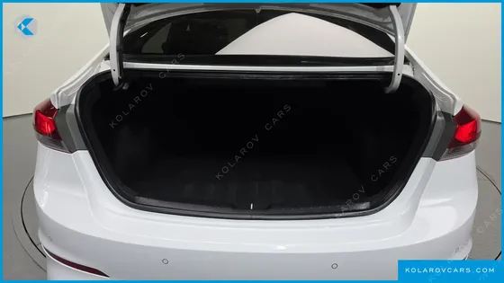 HYUNDAI ELANTRA (AVANTE) 1.6 GDI VALUE PLUS