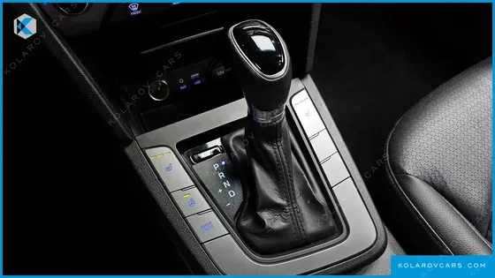 HYUNDAI ELANTRA (AVANTE) 1.6 GDI SMART