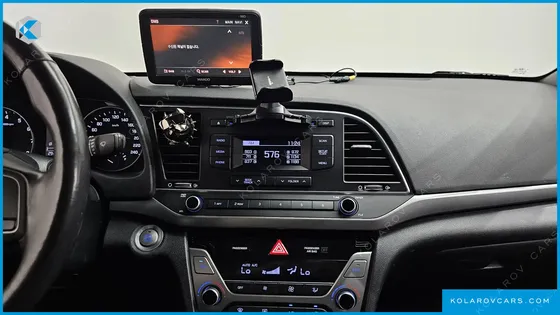 HYUNDAI ELANTRA (AVANTE) 1.6 GDI SMART