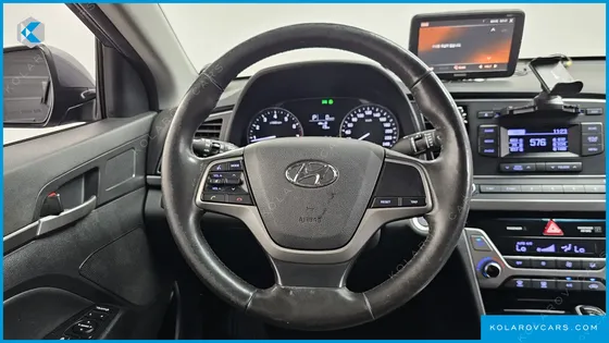 HYUNDAI ELANTRA (AVANTE) 1.6 GDI SMART