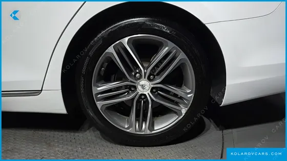 HYUNDAI GRANDEUR 2.4 PREMIUM